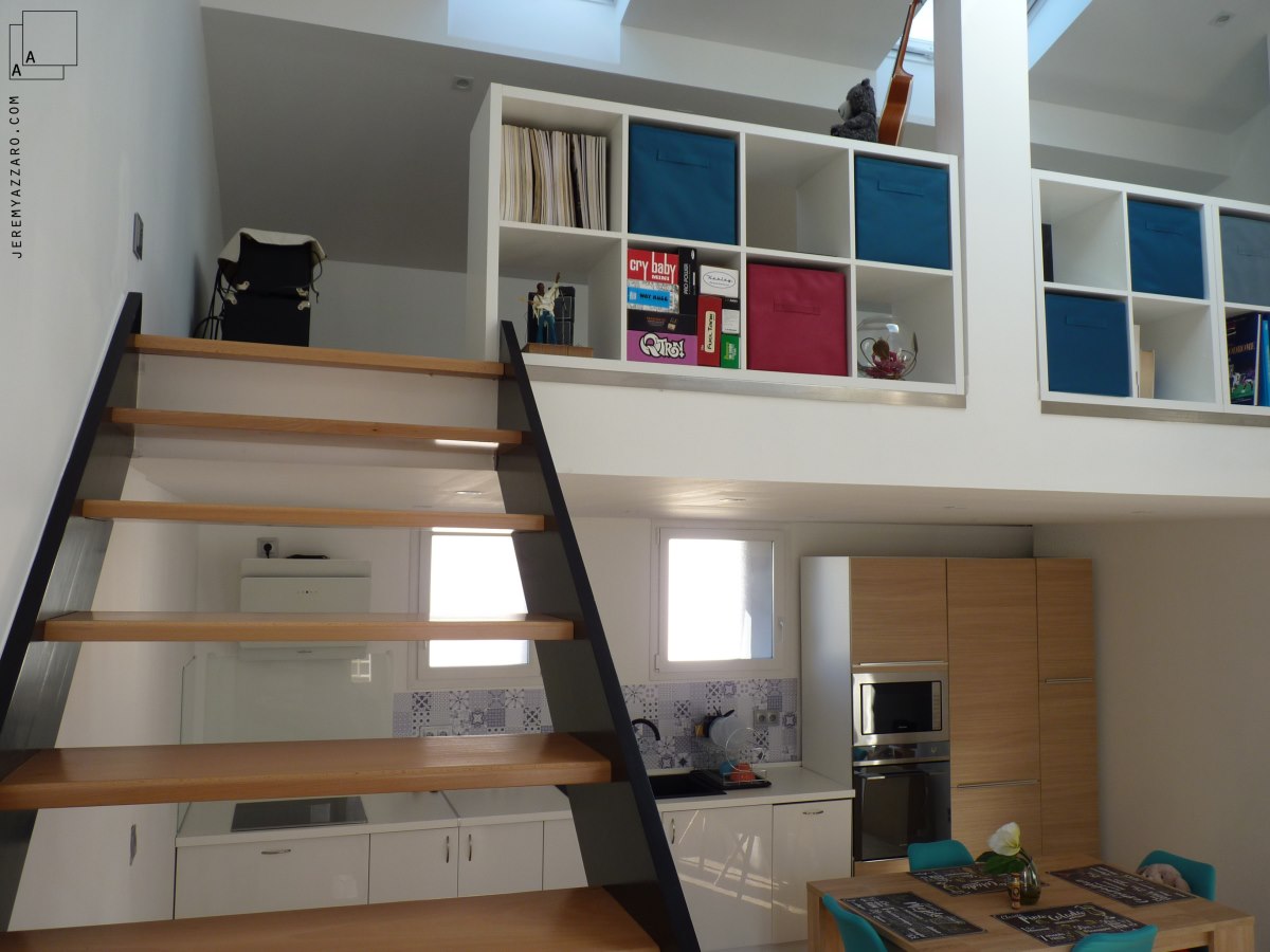 renovation-creation-plancher-duplex-mezzanine-escalier-bois-azzaro-architecte